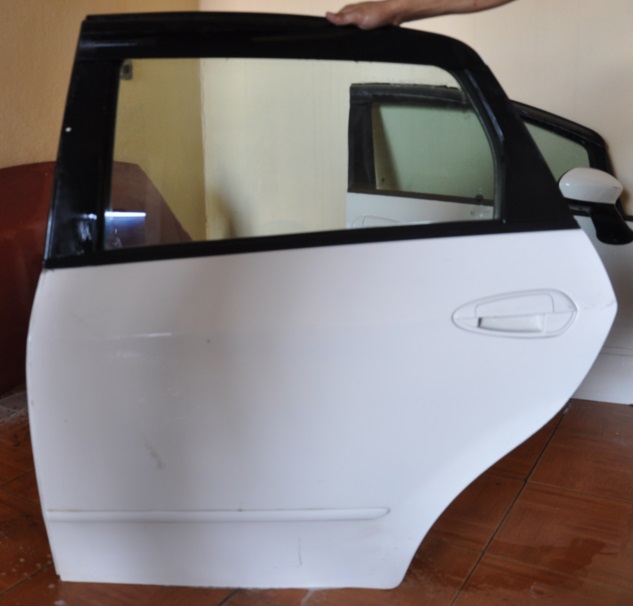 ÇIKMA FİAT LİNEA KAPISI ARKA SOL